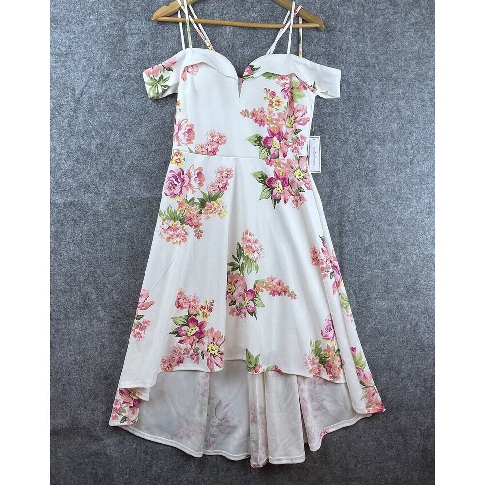 Premier Amour Dress‎ 8 White Pink Romantic Valentines Garden Spring Wedding